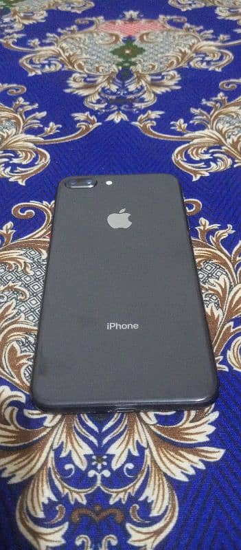 iphone 8 plus PTA 64 gb urgent sell 5