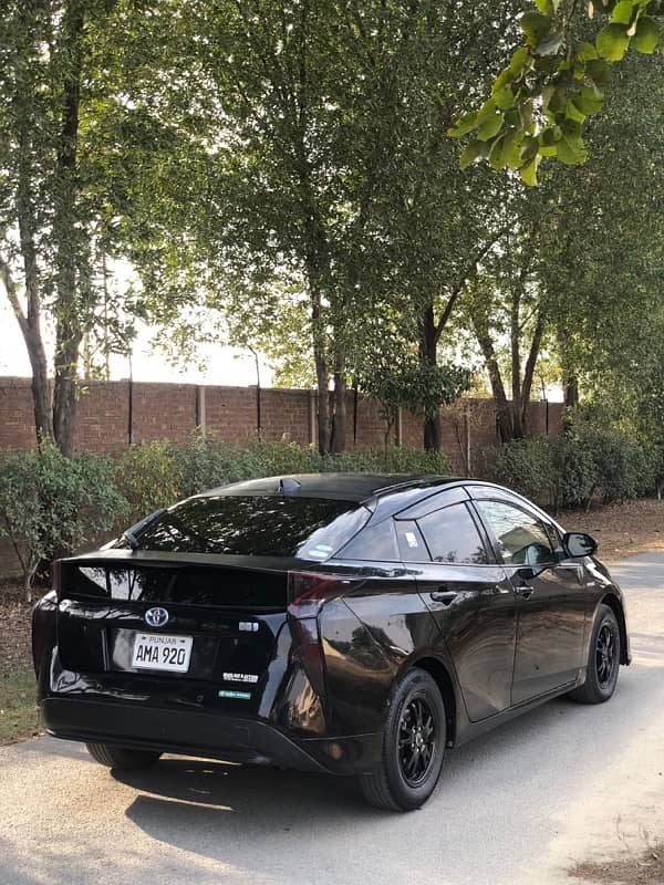 Toyota Prius hybrid s touring model 2018 import 2021 5