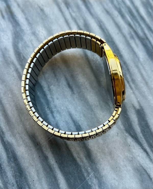 Seiko Quartz Gold Tone Watch 2