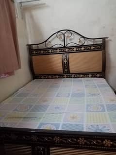 double bed , mattress