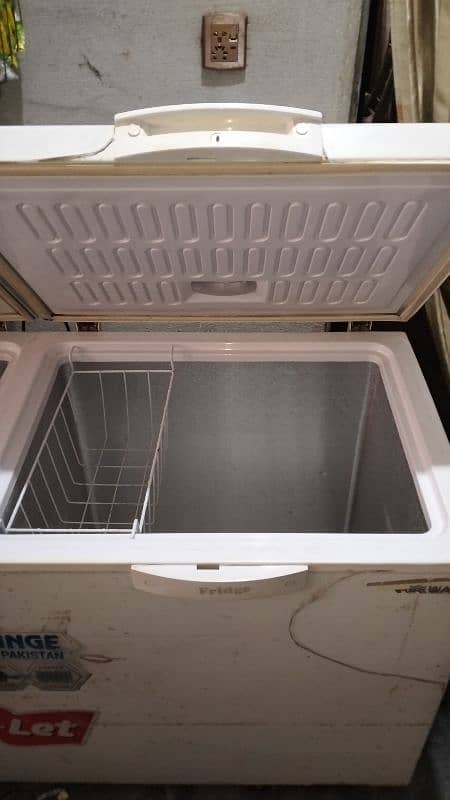 Wave double door freezer 0