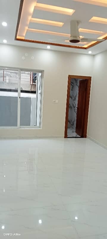 Kanal Luxury Upper Portion Available For Rent 8