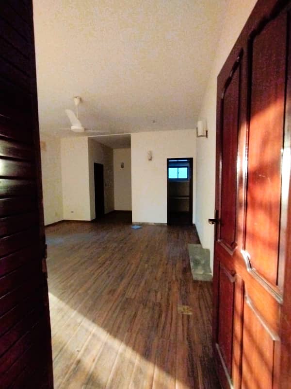 Beautiful 2 Kanal House Available For Rent in F-6/2 Islamabad 4