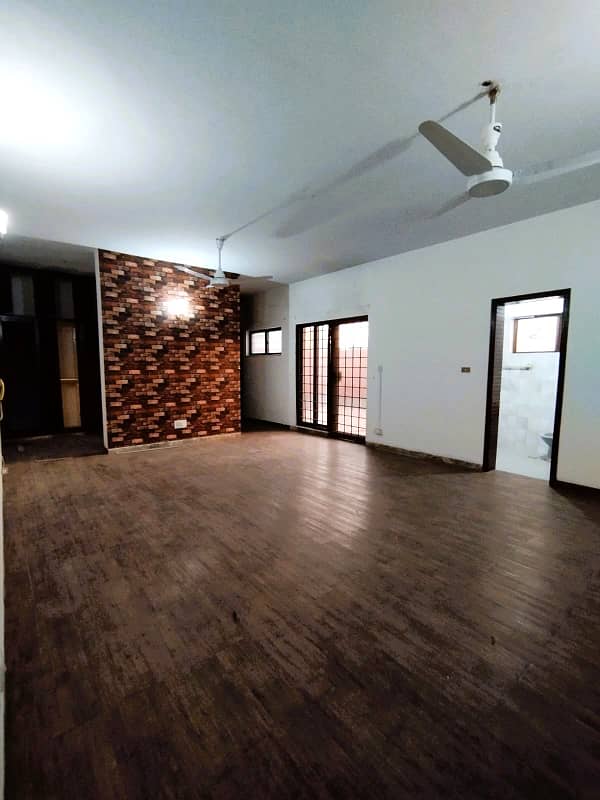 Beautiful 2 Kanal House Available For Rent in F-6/2 Islamabad 9