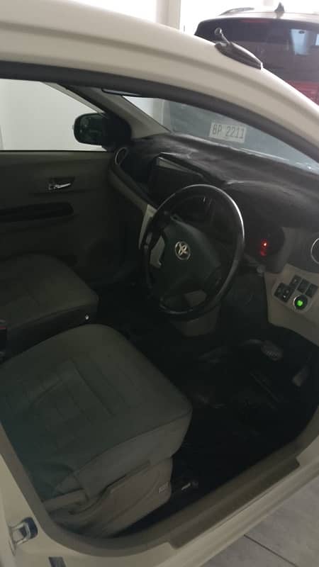 Daihatsu Mira 2014 4