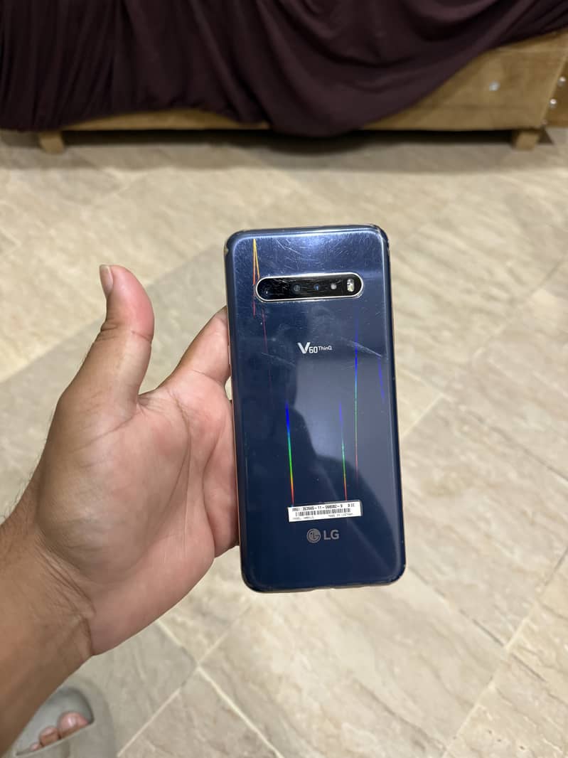 LG V60 ThinQ 5G in Mint condition 2