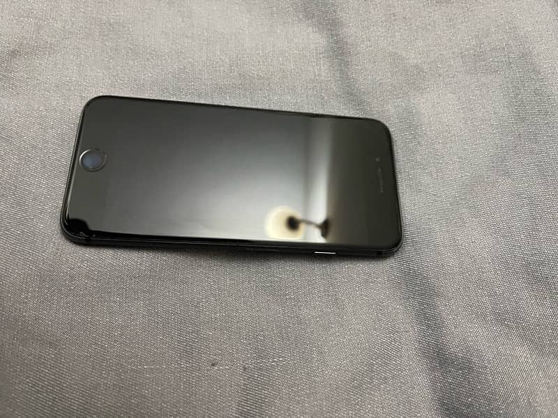 iphone 8  32 gb non pta 8