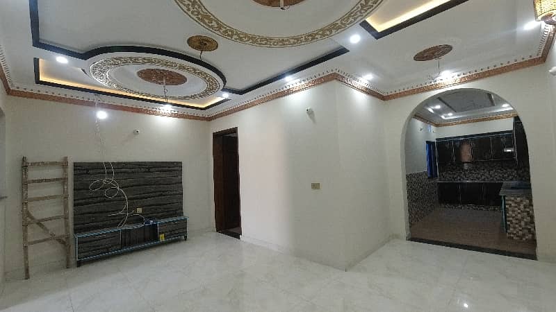 Well-constructed House Available For sale In Lahore Medical Housing Society 11