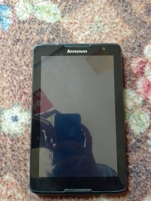 Lenovo A5500-HV 1