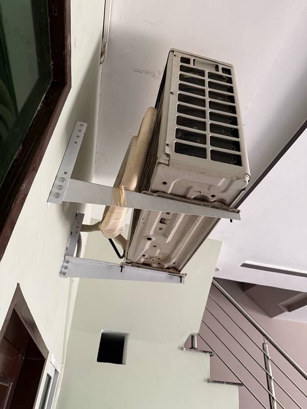 1.5 Ton split AC 4