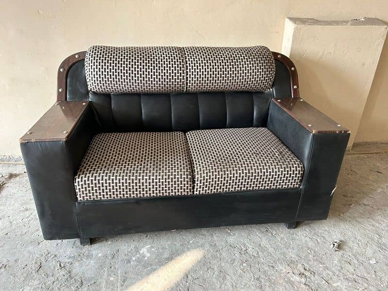 sofa set 3.2. 1 seater urgent sale 2