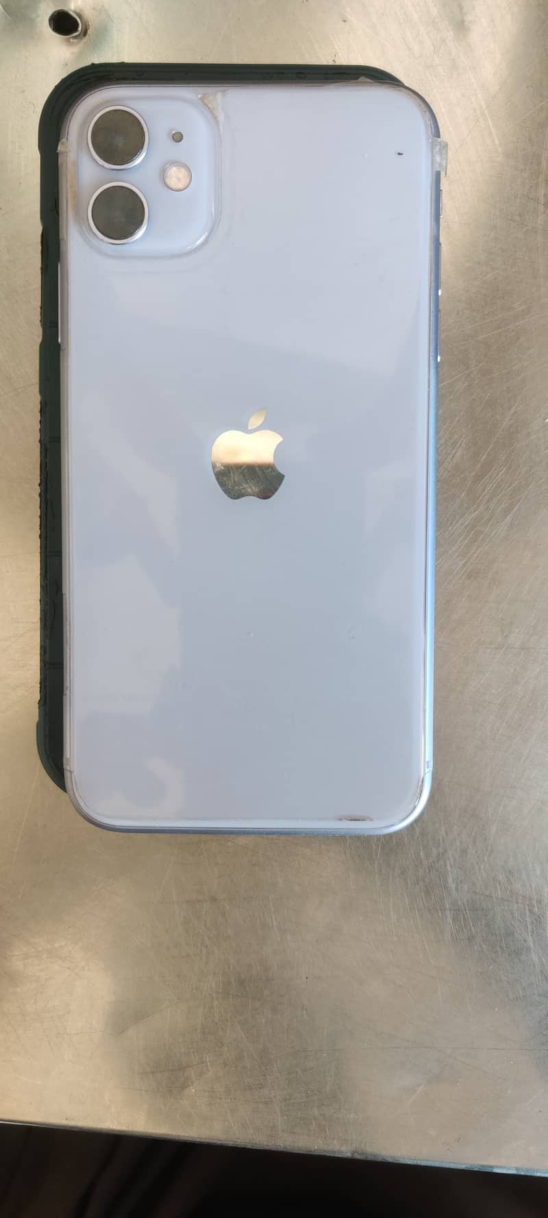 Apple iPhone 11 3