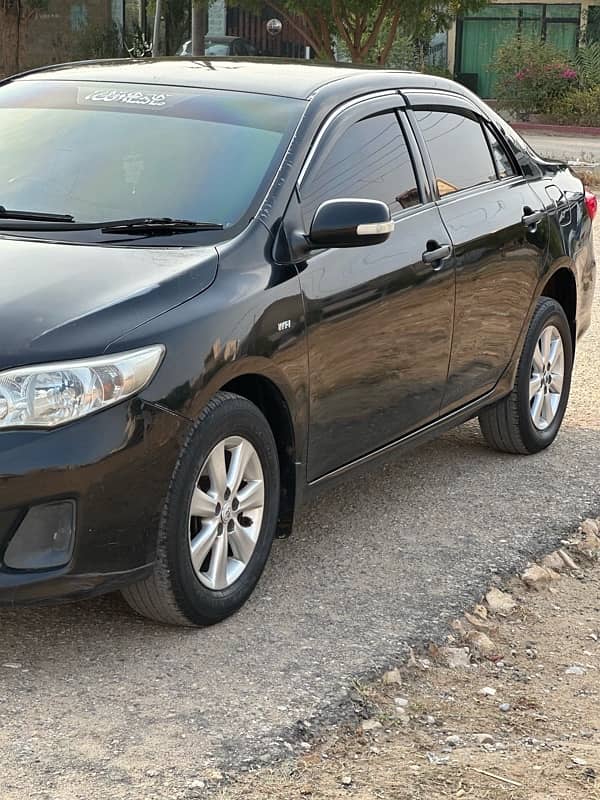 Toyota Corolla GLI 2011 4