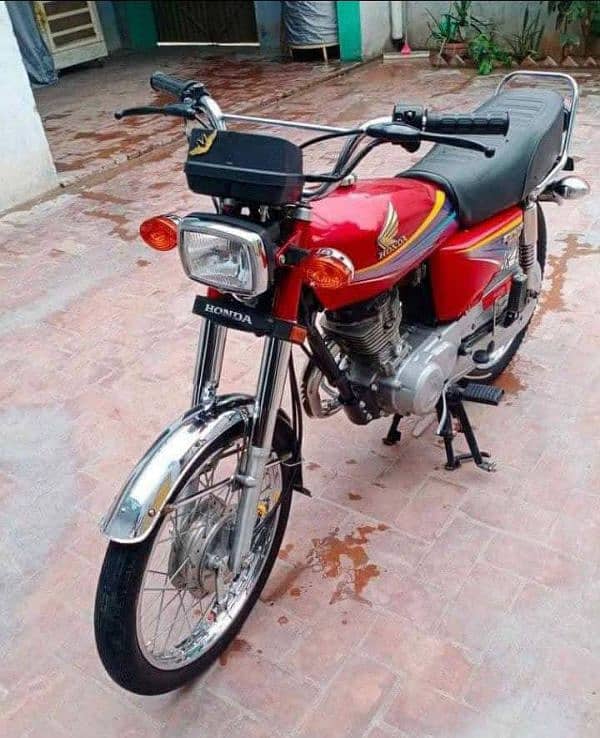 Honda 125 2010 model total WhatsApp number 03207375837 2