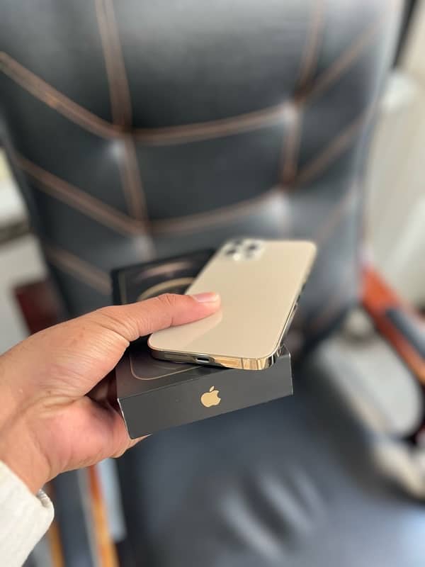 Iphone 12 pro max 256Gb 7