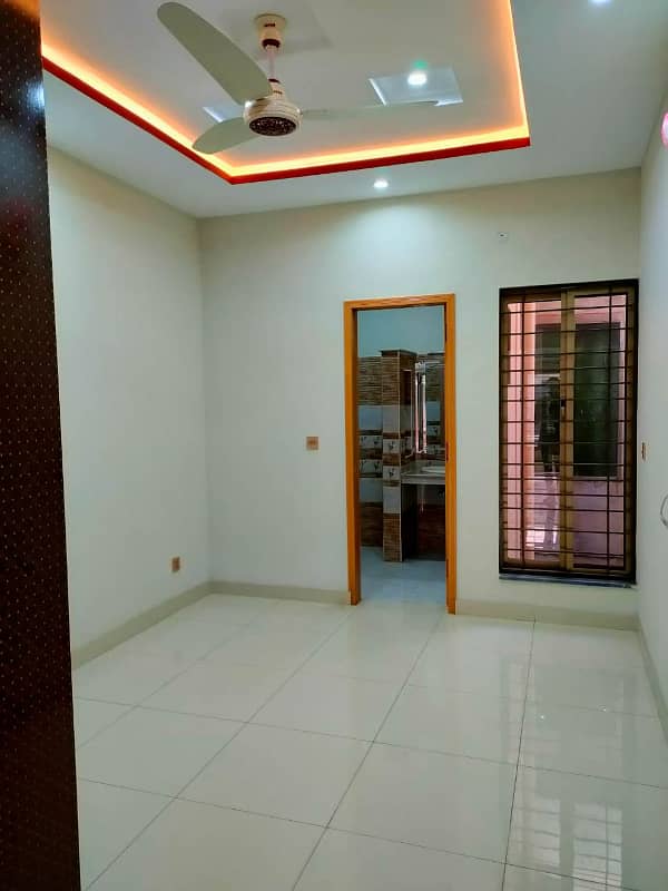 1 Kanal House Available For Rent 7