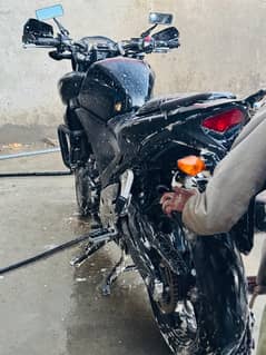 CB400