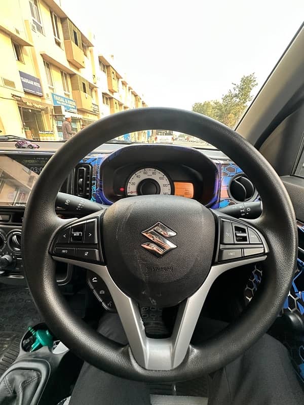 Suzuki Steering Wheel with multimedia and Cruise button 2