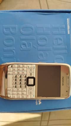 Nokia E71