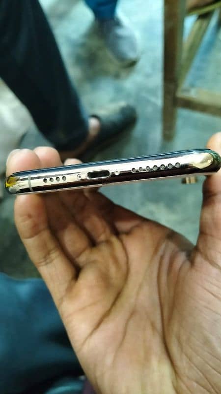 iPhone Xs Max 256 GB Non PTA 3