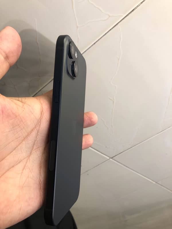 iPhone 15 plus Jv 128gb 4