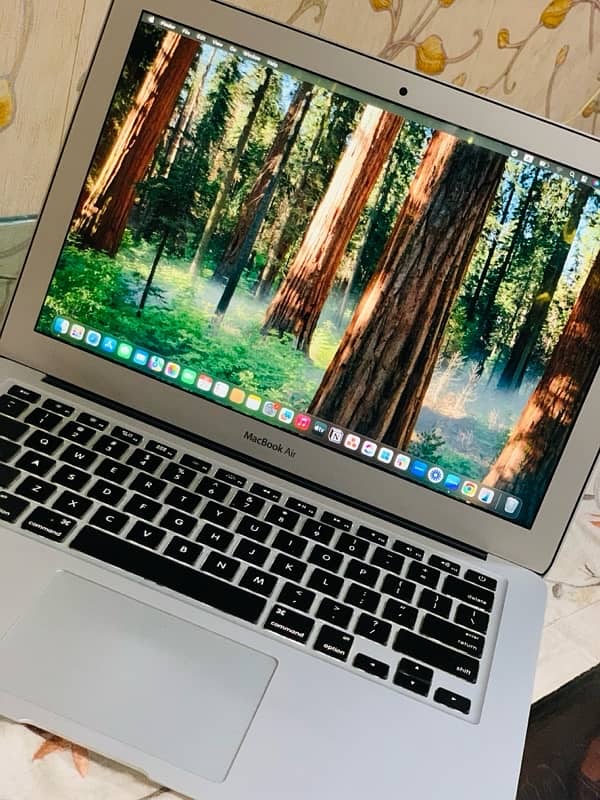 Apple MacBook Air 2015 4