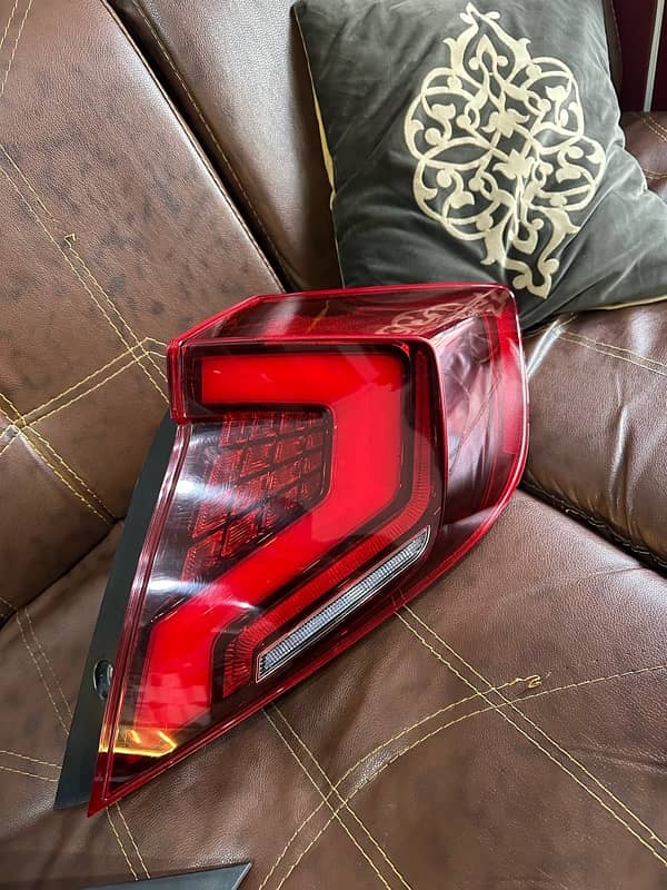 Honda civic 2020 orignal front lights 4