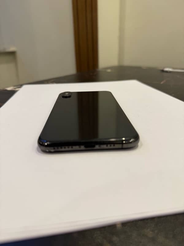 iphone xs pta approved 5