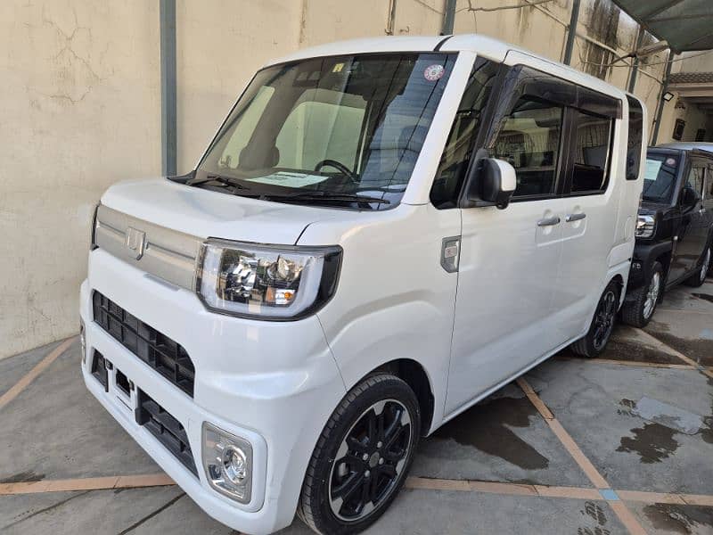 Daihatsu Wake 2021 0