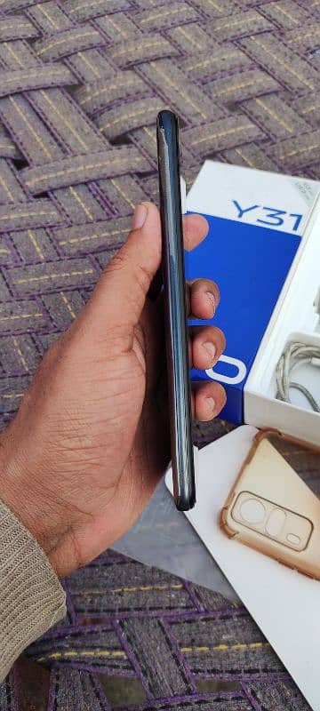 Vivo Y51 like new 3