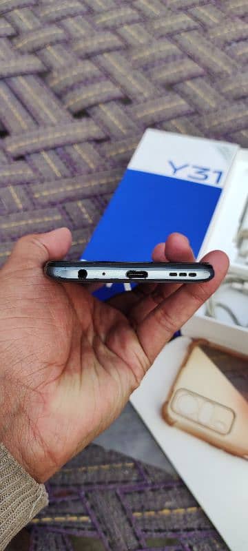 Vivo Y51 like new 4