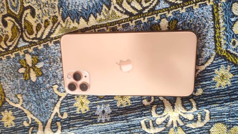 Iphone 11 pro max 256 GB PTA Approved dual with box charger water pack 13