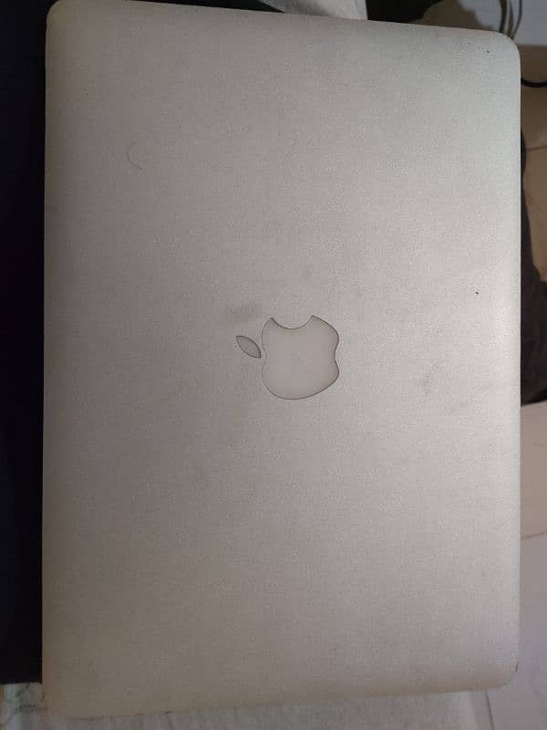 MacBook Pro 2013  8/500 GB  13 Inch Display 0