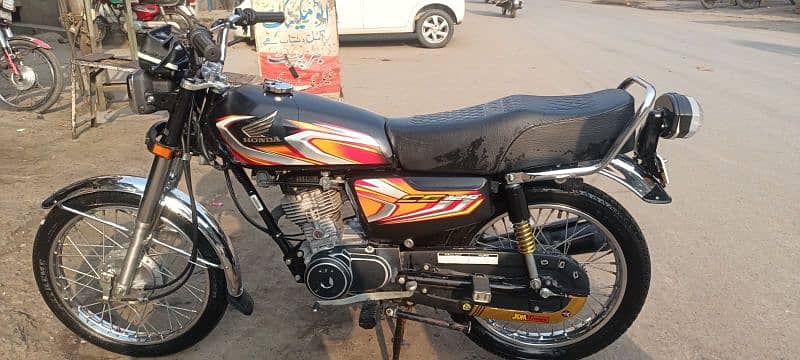 honda 125 2022 model 3