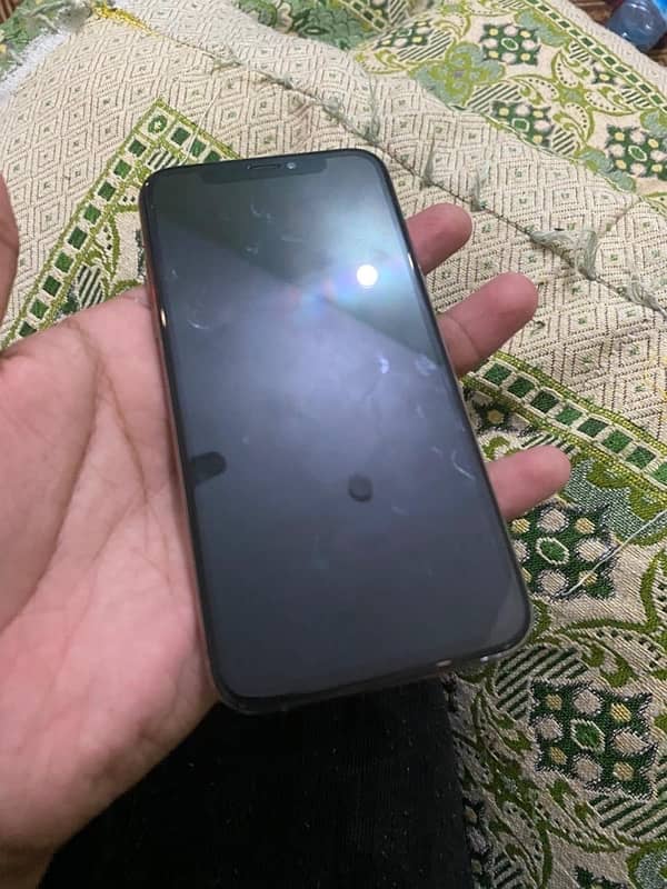 IPHONE XS 256 GB PTA For SELL 2