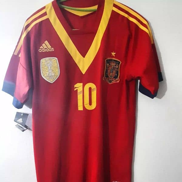 Spain World Cup edition jersey 2013-14 0