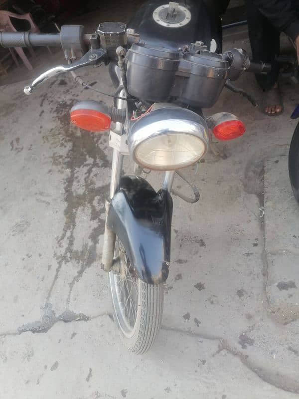 Ravi piaggio 2