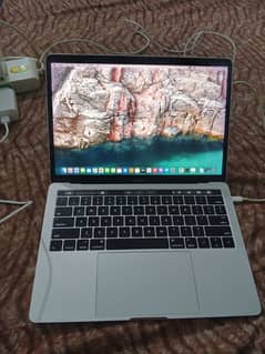 MacBook Pro 2016 with Touchbar