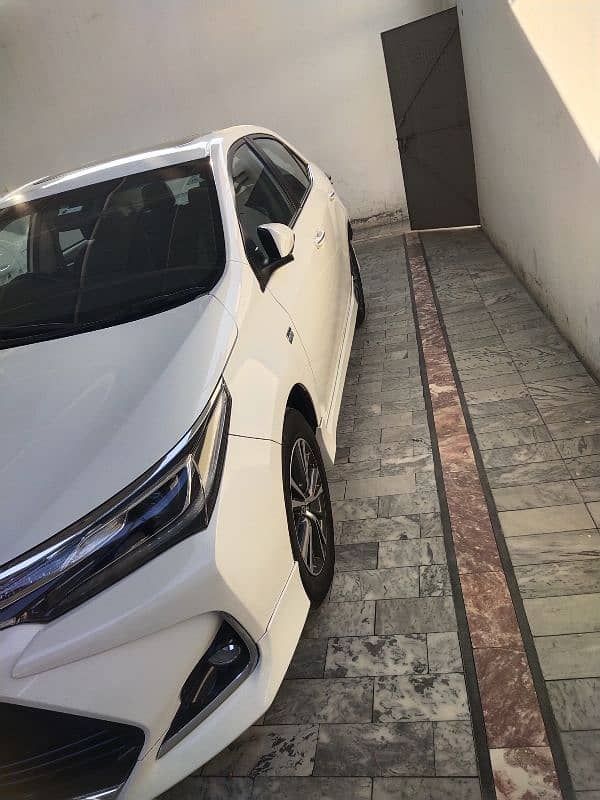 TOYOTA Corolla ALTIS grandi 2