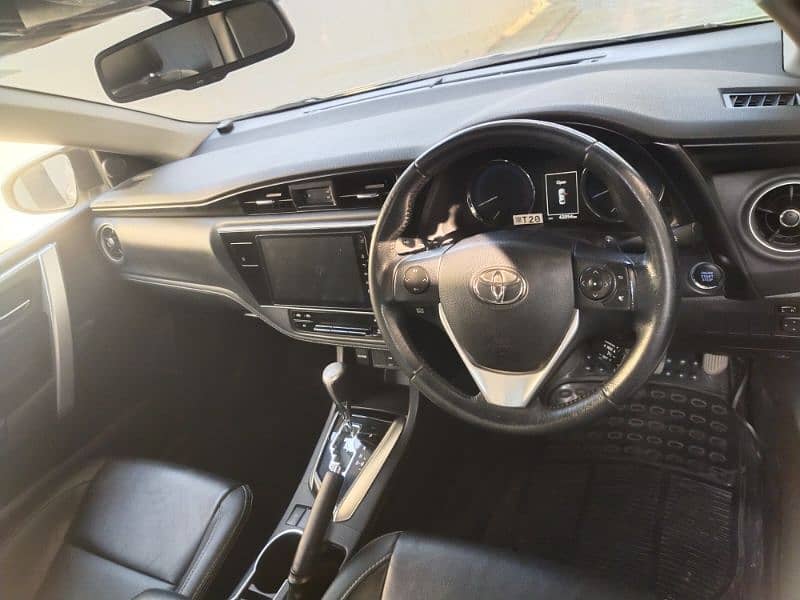 TOYOTA Corolla ALTIS grandi 3