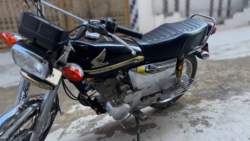 Honda CG 125 special edition condition:10:10 0