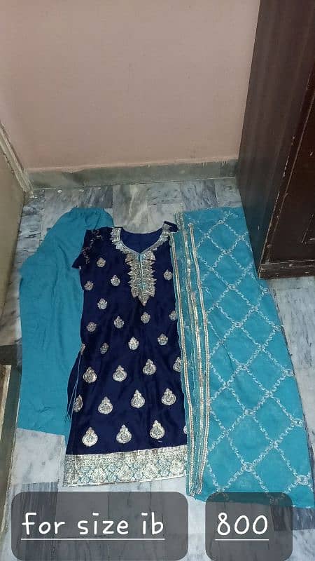 ladies clothes for sell 10/10 condition 5