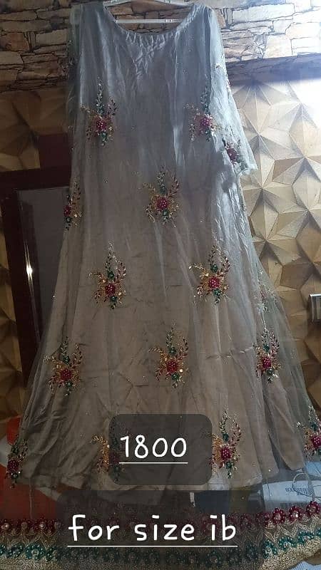 ladies clothes for sell 10/10 condition 6