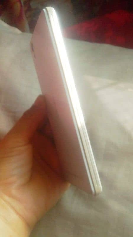 VIVO Y51A 4/64  V. Good Condition 8