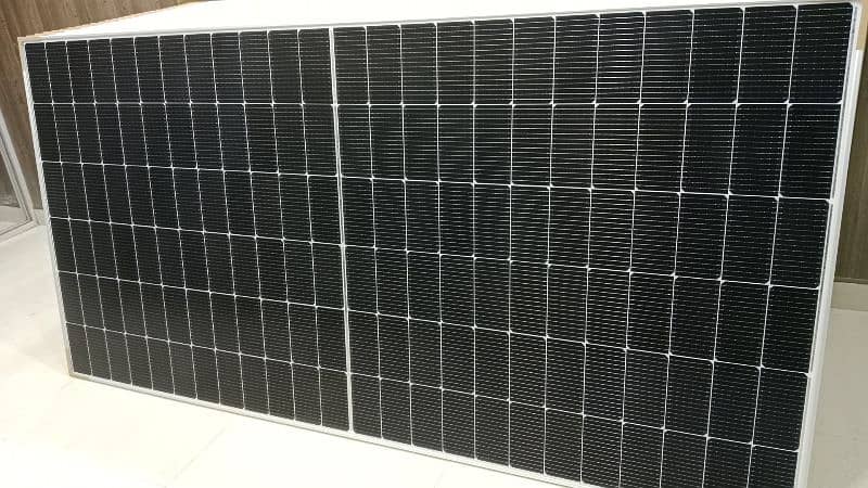 Tesla Solar Panels 580w A+ 2