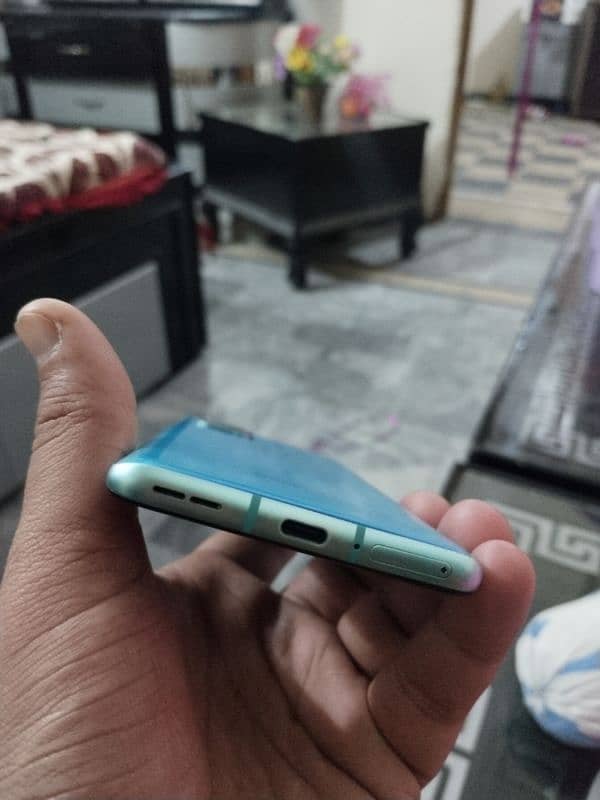 OnePlus 8t 12/256 Allah okay on issue dual Sim working 0