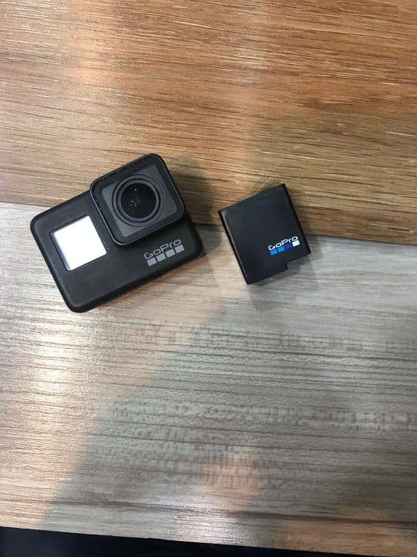 Gopro Hero 7 action Camera with original battery 1