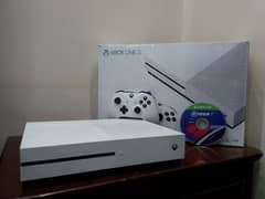 Xbox one s 500gb non jhelbrake with original controller and box