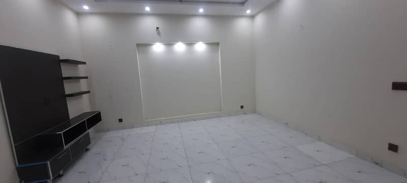 8 MARLA HOUSE FOR RENT IN BAHRIA TOWN LAHORE 9