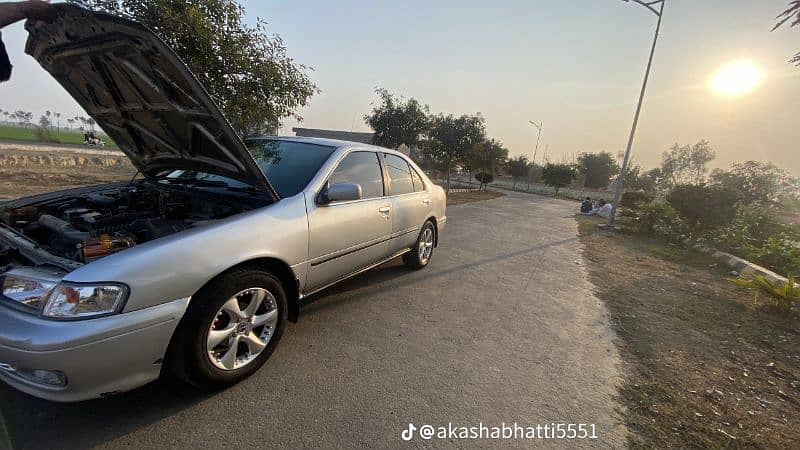 Nissan Sunny 2001 0